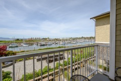 1_217-Deluxe-Bayview-Web-5584