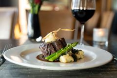 Lighthouse-Bar-Steak