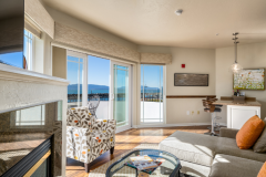 Lighthouse Suite Bellingham Luxury Room - 14