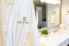 Bellwether-Owners-Suite-7