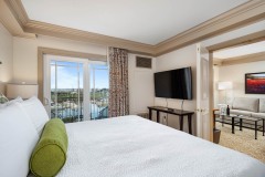 Room-313_Web-Size-190