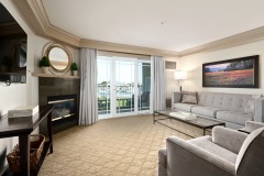 Bellwether-Terrace-Suite-13